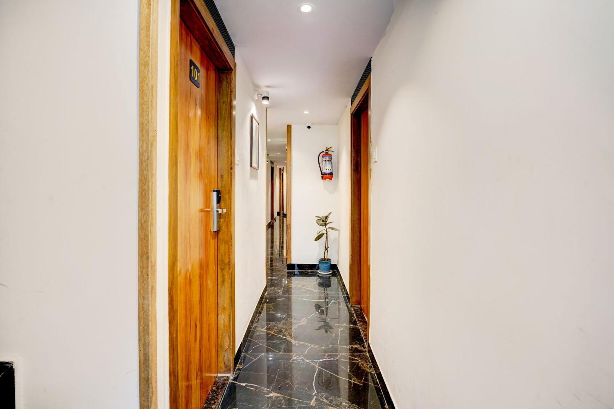Super Hotel O Sakinaka Andheri Kurla Road Mumbai Exterior foto